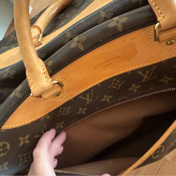 Authentic Louis Vuitton Eloe roller bag / luggage / carry on / duffel bag - Picture 8 of 14